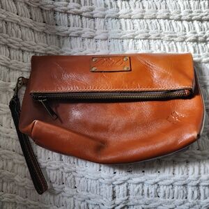 Patricia Nash wristlet